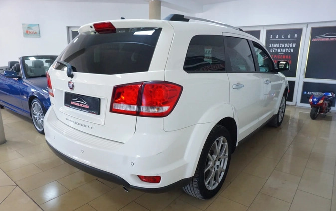 Fiat Freemont cena 41900 przebieg: 225595, rok produkcji 2014 z Dęblin małe 596